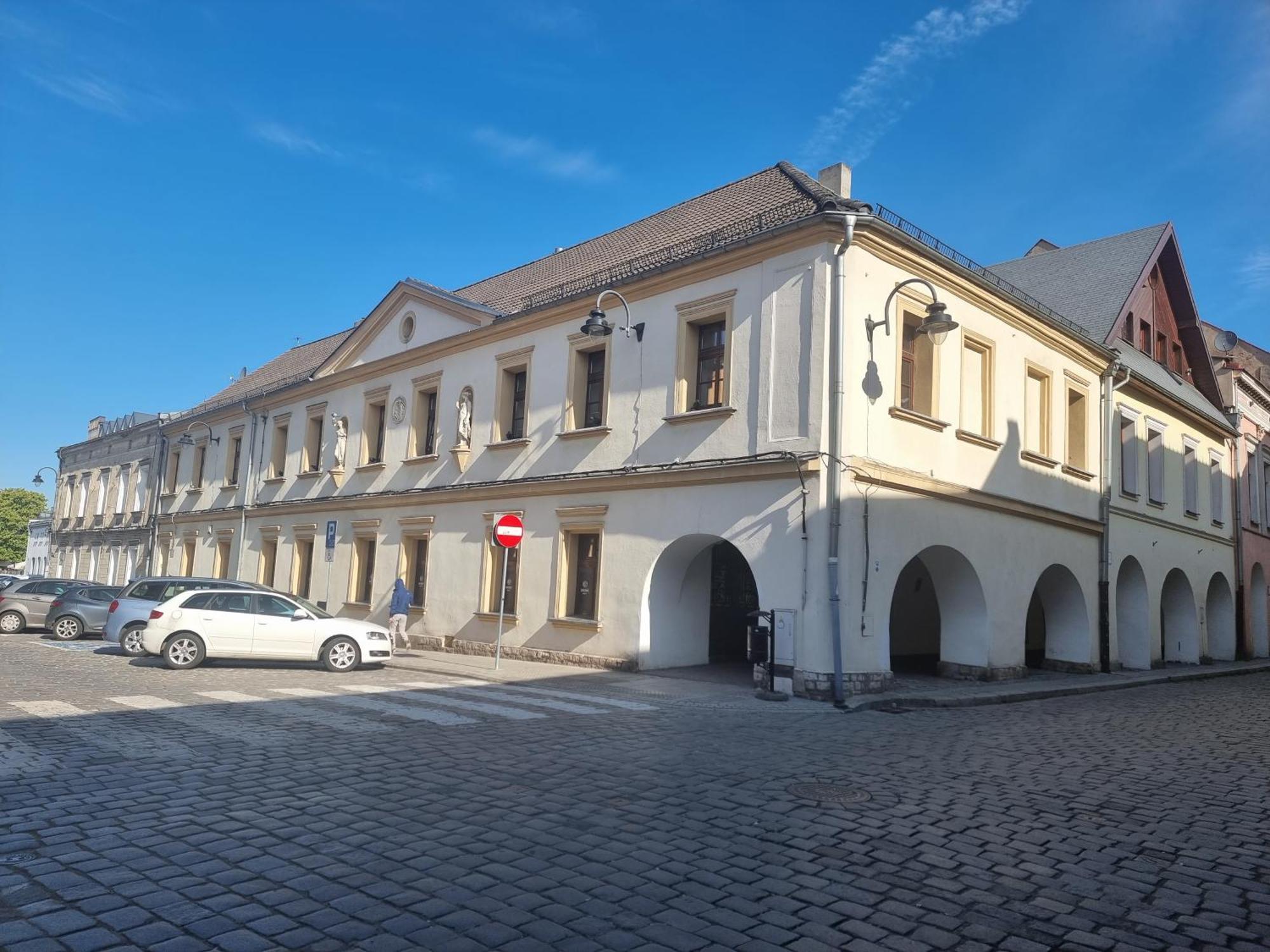 Przy Rynku Black And White Тарновськє-Гури Екстер'єр фото